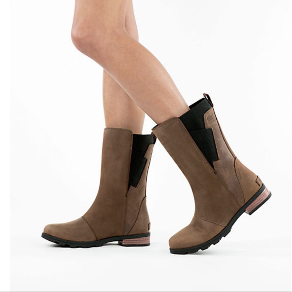 Sorel Women’s Emelie Mid Boot
